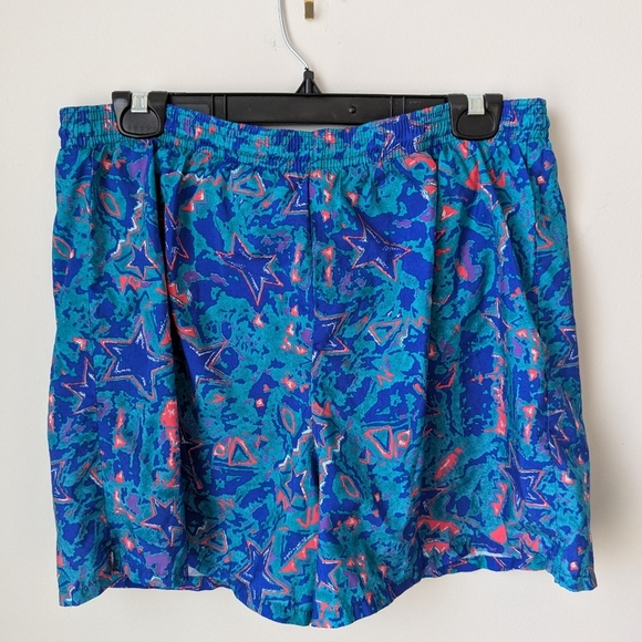 Vintage 90s Reebok Shorts – Vibrant Star Print size M - Picture 6 of 6